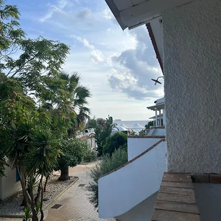 Regent Beachotel Otel 4*