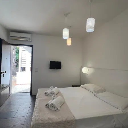 Regent Beachotel 4*